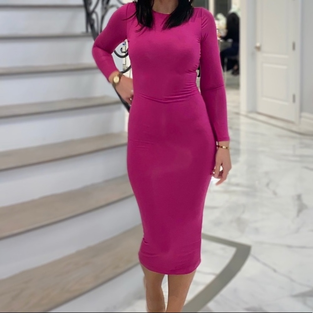 Long sleeve midi dress!